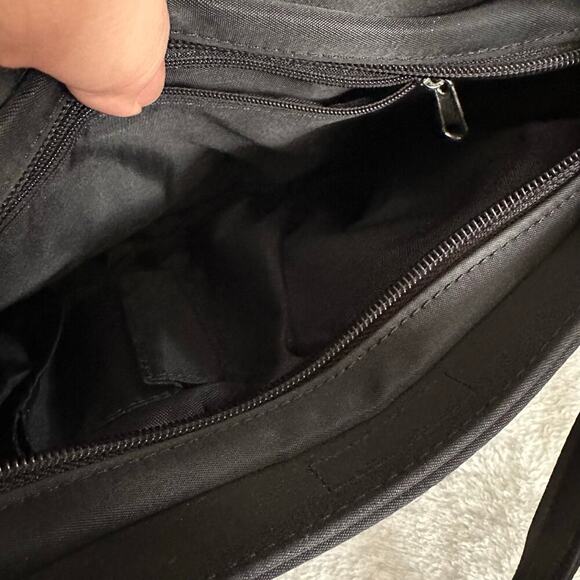 Kate Spade Black Nylon Shoulder Bag Sleek Minimal Y2K Classic Chic Clean Girl - Picture 11 of 16